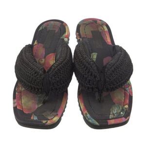 Farm Rio Black Puffy Knitted Tops/Printed Bottom Flip Flop Sandals Size 8